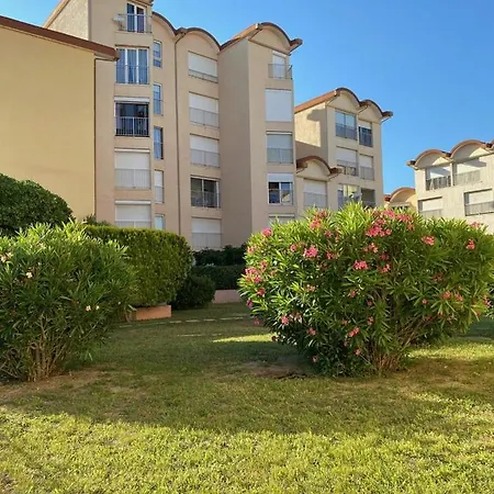 Sur Le Port, Studio Avec Vue Sur La Marina Appartement