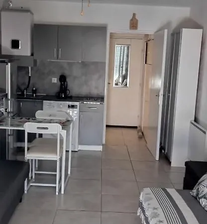 Sur Le Port, Studio Avec Vue Sur La Marina Gruissan
